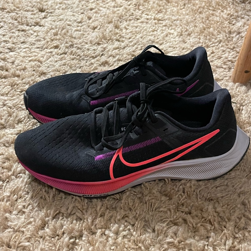 Nike Women’s Air Zoom Pegasus 38 Shoes